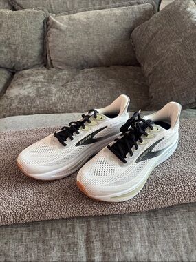 Brooks White Running Shoes with Black and Gum Accents